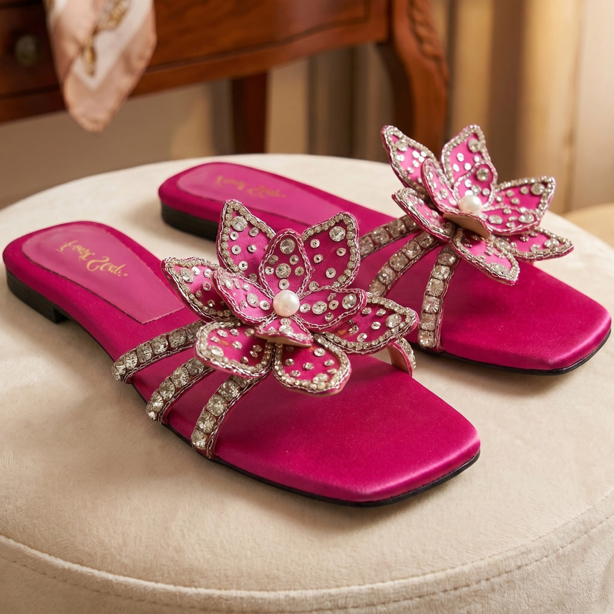 Crystal Lotus Flat Slides - TCRF|3100