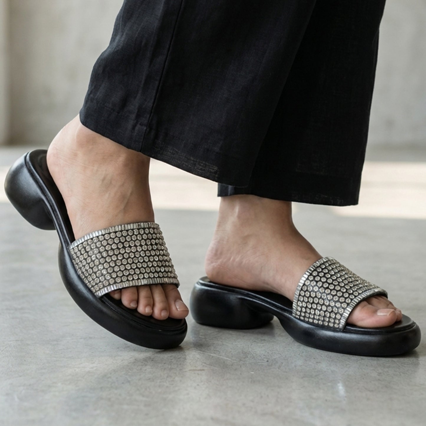 Comfort Slippers - BNCB|2600