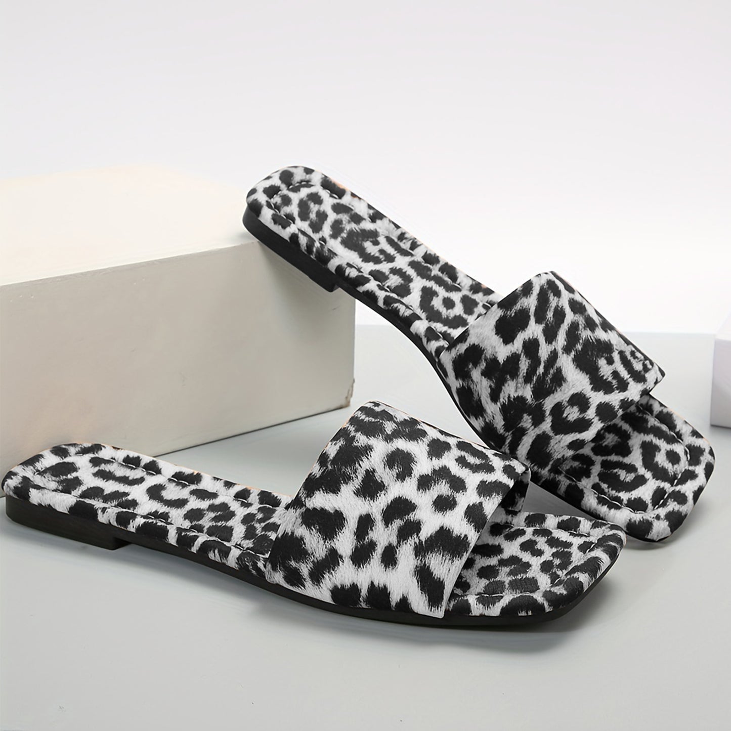 Leopard Printed Flat Slides